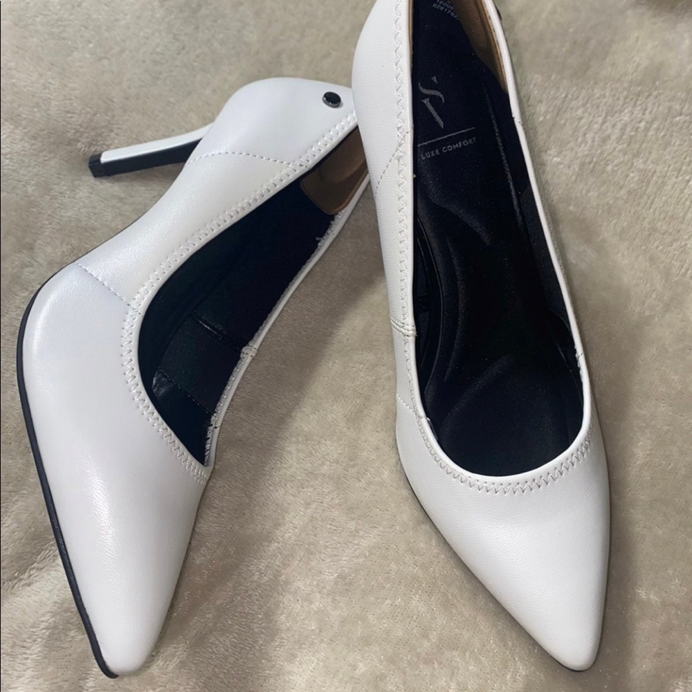 Vera Wang heels